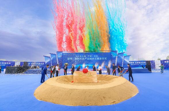 人生之路，機(jī)遇與挑戰(zhàn)并存